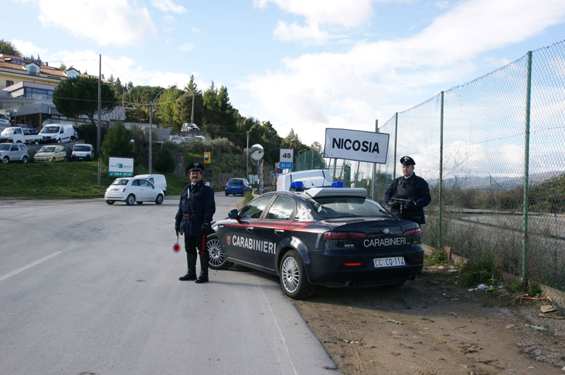 Nicosia, arrestato un uomo per maltrattamenti in famiglia