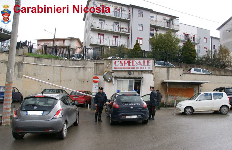 Nicosia, arrestato un uomo dopo aver minacciato un dipendente dell’ospedale