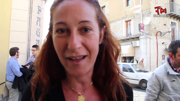 La sen. Paola Taverna (M5S) ci parla di microcredito