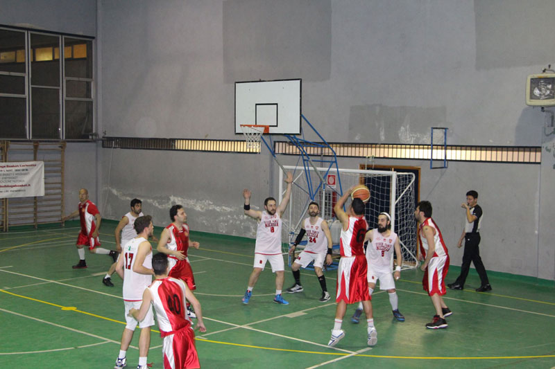 Basket, Bulldogs Carlentini-Città di Nicosia 42-33