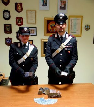 Arrestati due leonfortesi in trasferta a Palermo per spaccio di hashish