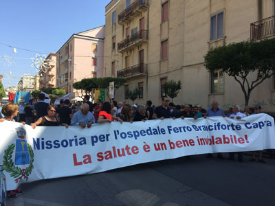 Enna, manifestazione a difesa dell’ospedale Ferro Branciforti Capra di Leonforte