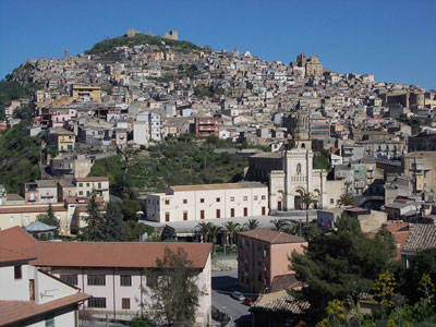 Agira, stanziate somme per potenziare la videosorveglianza e la manutenzione della strada di C/da Capodoro