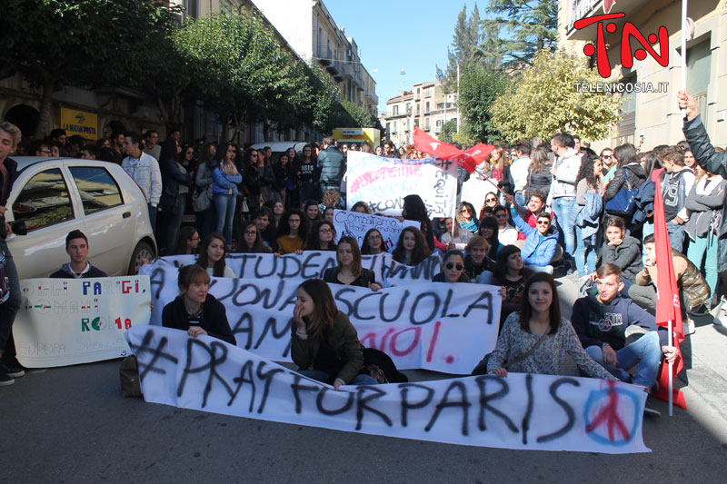 Nicosia, la protesta degli studenti per il diritto allo studio