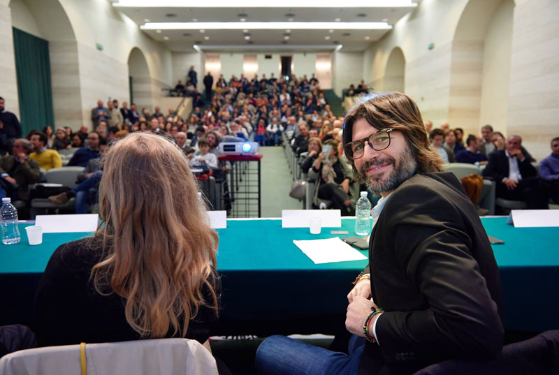 Oltre 100 milioni per gli agricoltori a rischio disimpegno. Corrao scrive a Cracolici