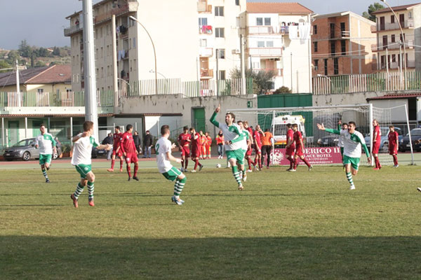 Leonfortese-Reggina. Mirto: «Leonfortese tra le grandi!». Commozione Raimondi: «Per mio figlio che non c’è più»