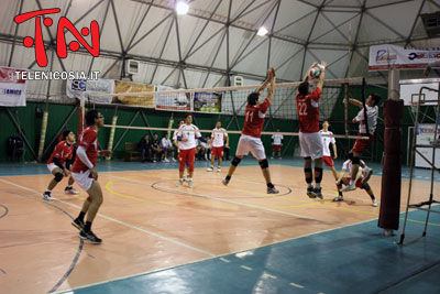 Volley maschile, Prima Divisione, Città di Nicosia-Ameselon Regalbuto 3-0