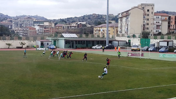 Ennesimo 0-0 per la Leonfortese. Contro la Gelbison c’è, però, lo zampino dell’arbitro