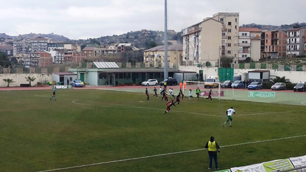 Leonfortese-Gelbison. Mirto: «Troppe assenze. Su Lo Coco espulsione in tutto il mondo». Wade sogna in grande: «Possiamo arrivare ai play-off»