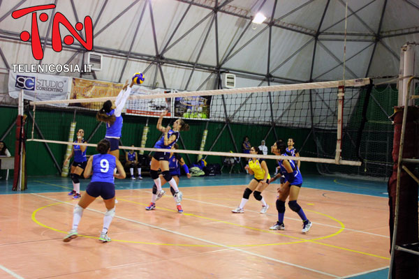 Volley femminile, serie C, Holimpia Siracusa-NAF Nicosia 3-0