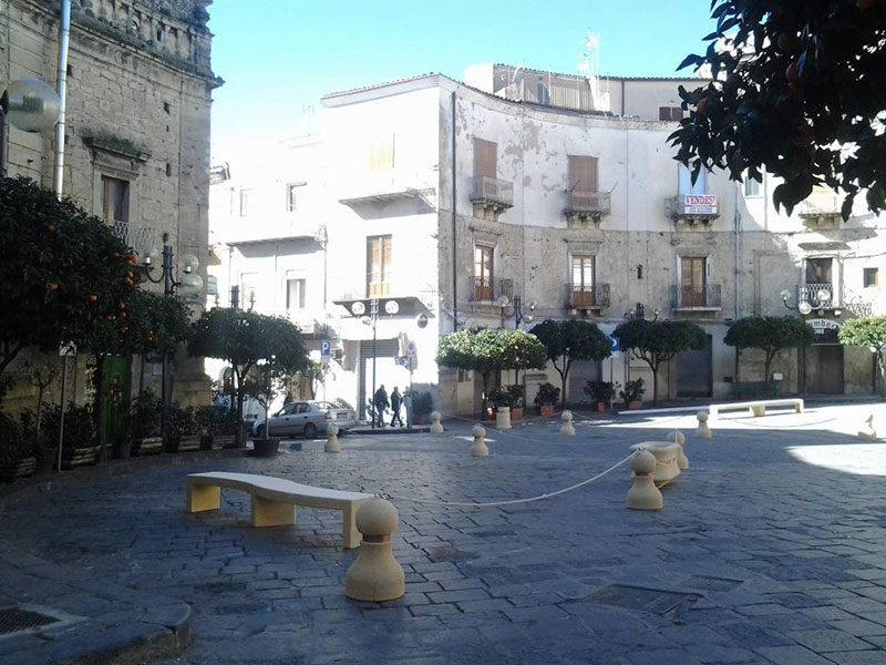 Leonforte, protocollata mozione consiliare su Piazza Margherita