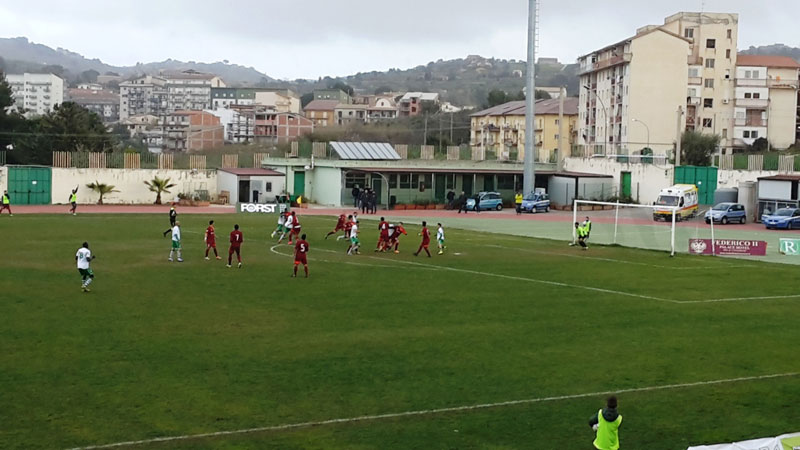 Leonfortese-Roccella. Mirto: «A calcio se non si fa gol non si vince». Wade: «Non siamo al 100%»