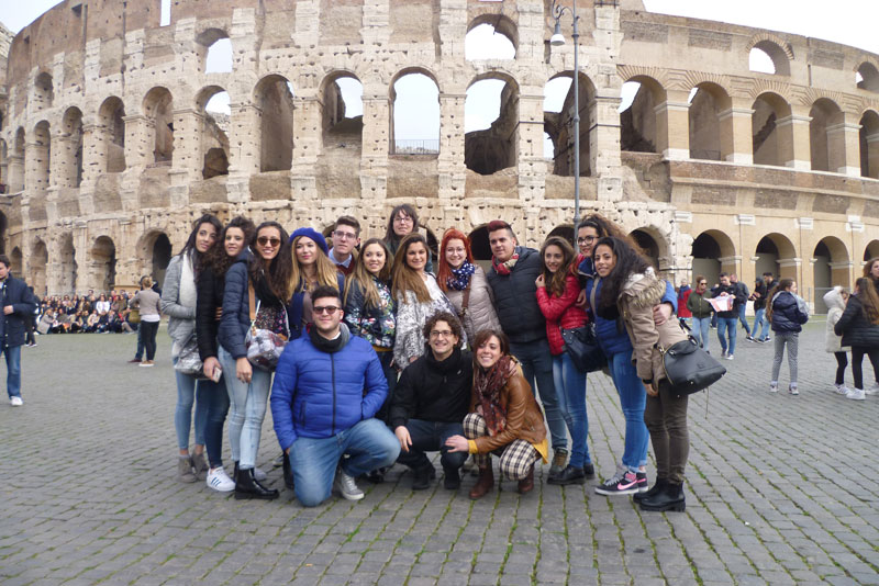 I ballerini della scuola ‘’Passo a due’’ a lezione nell’accademia DAF di Roma