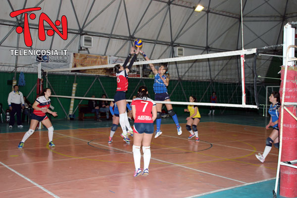 Volley femminile, NAF Nicosia-Comiso 0-3