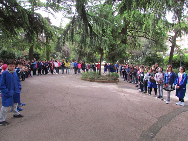 Enna, lezione all’aperto presso i giardini comunali