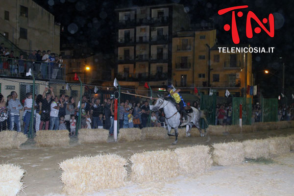 Jader Castrogiovanni vince la seconda edizione della Giostra Equestre della Nobiltà Nicosiana