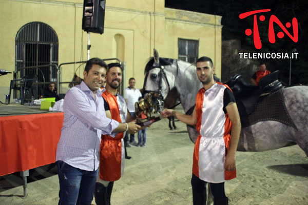 Jader Castrogiovanni vince la seconda edizione della Giostra Equestre della Nobiltà Nicosiana