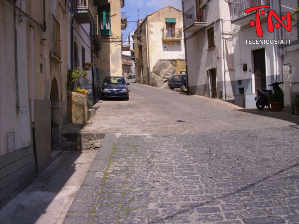 Nicosia, per l’amministrazione comunale la via di fuga in via Belviso non è una priorità