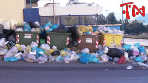 Nicosia, ancora rifiuti per le strade