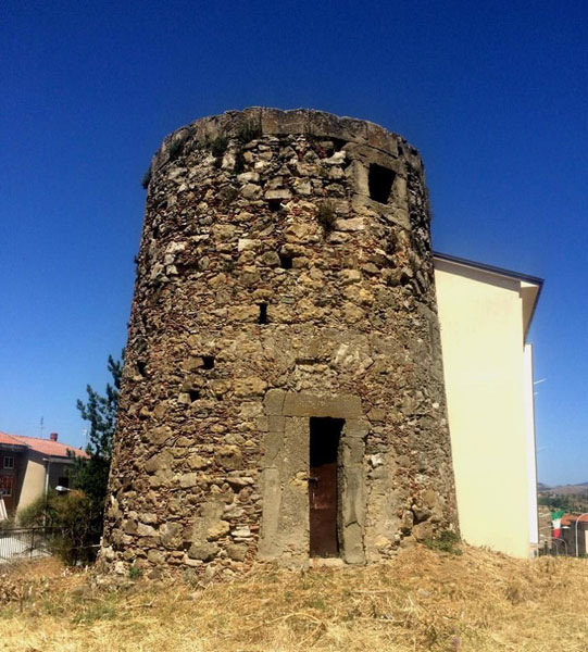 Troina, avviati i lavori di riqualificazione del mulino a vento e dell’area adiacente