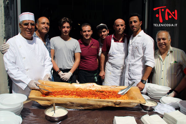 Celebrato a Nicosia il dolce tipico con la seconda sagra del nocattolo