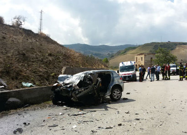 Valguarnera, incidente mortale sulla 117 bis, deceduto un uomo di Piazza Armerina