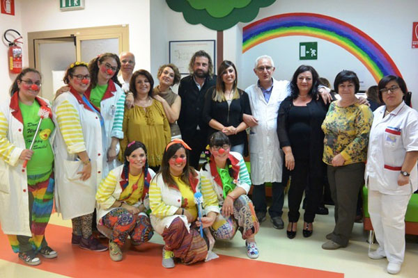 I clown in corsia presso il Presidio Ospedaliero Umberto I di Enna