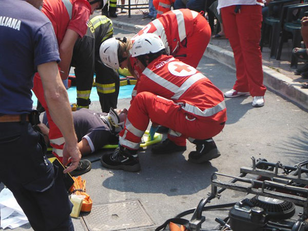 La Croce Rossa di Enna organizza una fiaccolata in ricordo delle vittime della strada