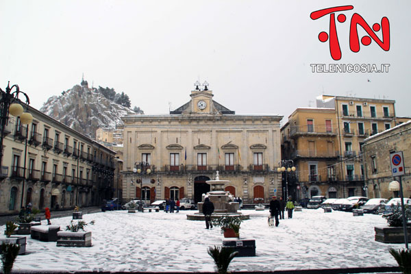 Neve e maltempo a Nicosia, il Comune si prepara per l’emergenza