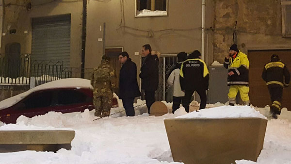 Troina, l’esercito invia 3 mezzi e 10 uomini