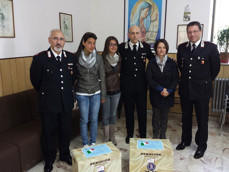 Carabinieri, un pacco dono per i figli dei militari scomparsi