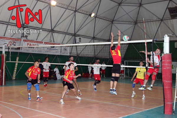 Pallavolo maschile serie D, con la vittoria sulla Volley Valley il Città di Nicosia riprende la testa della classifica