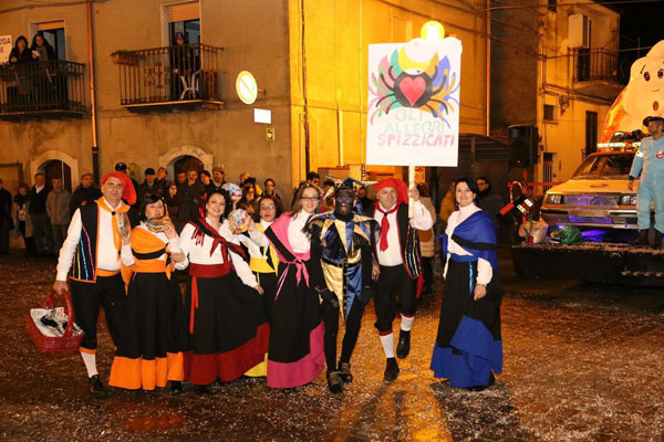 Villadoro, un’edizione colorata e divertente del carnevale 2017