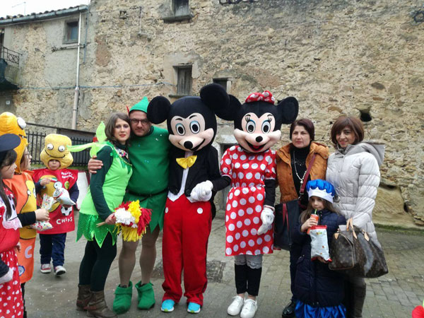 Carnevale a Sperlinga, nel segno dell’amicizia e della solidarietà con un gruppo di Cerami