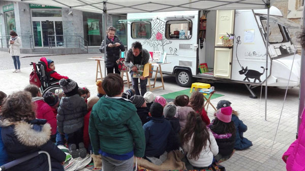 Enna, alla VIII Festa del libro e della lettura è arrivata Libertina, la libreria ambulante