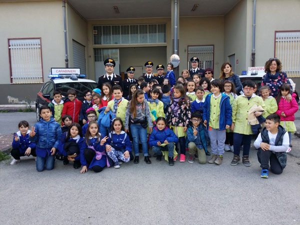 Piazza Armerina, gli alunni della scuola primaria in visita alla Compagnia Carabinieri