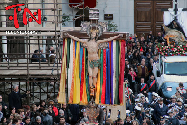 Nicosia, il Venerdì Santo con la Processione del Padre della Provvidenza