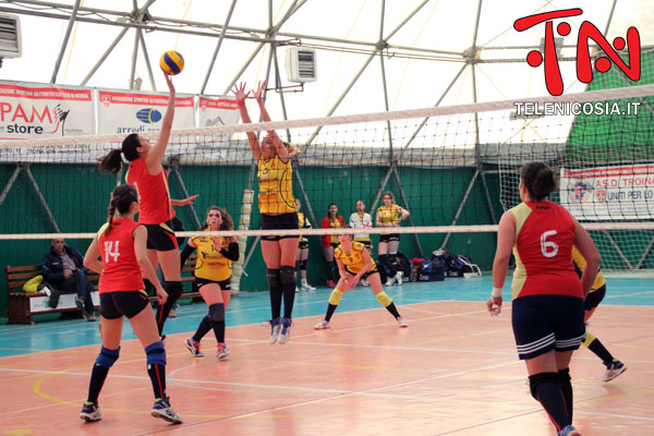 Pallavolo femminile serie D, la Naf Nicosia batte in casa la capolista Volley Club Etna