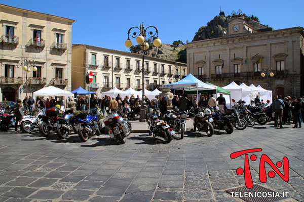 Nicosia, primo maggio con la sagra in moto