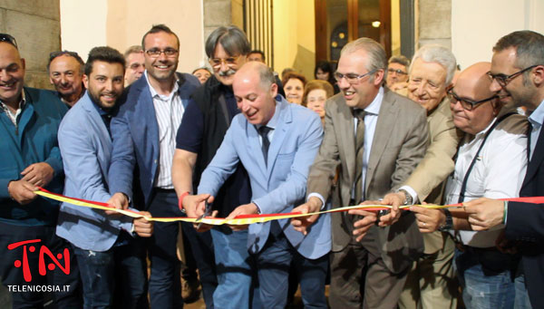 Nicosia, inaugurata la mostra fotografica su Stefano La Motta fugace meteora dell’automobilismo