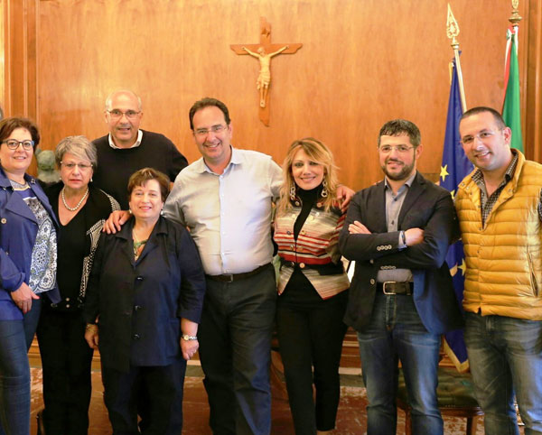 Gangi, ceduto gratuitamente ad una fotografa sarda un edificio storico