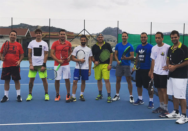 Risultati altalenanti per le squadre del Nicosia Tennis Club