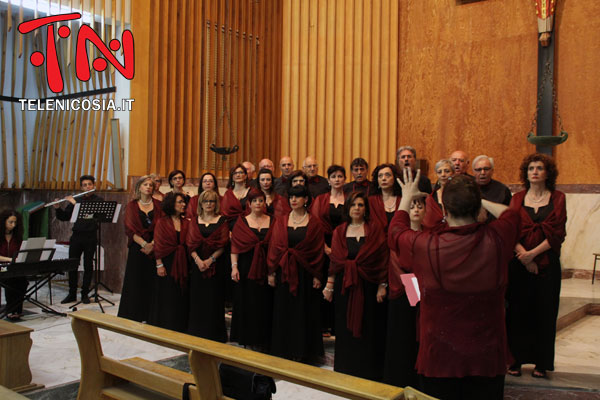 Nicosia, ottimo concerto del coro lirico sinfonico Città di Enna