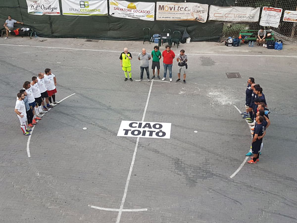 Minuto di raccoglimento per la morte di Michele Ghidara al torneo di calcio a 5 Città di Nicosia