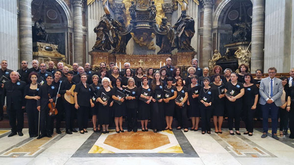 Giornata memorabile per il Coro Lirico Sinfonico Città di Enna in Vaticano