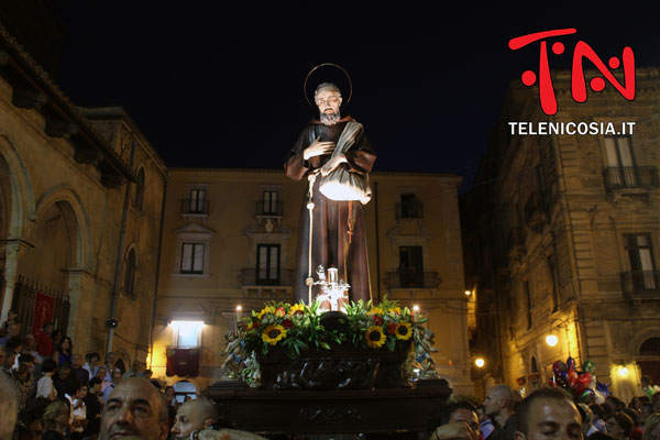 Nicosia, la processione di San Felice