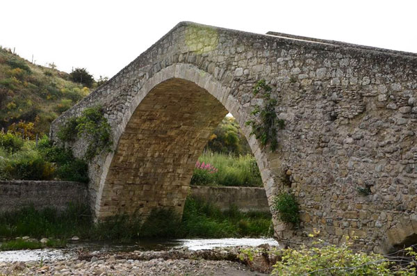 Troina, la Regione finanzia il restauro del Ponte di Failla