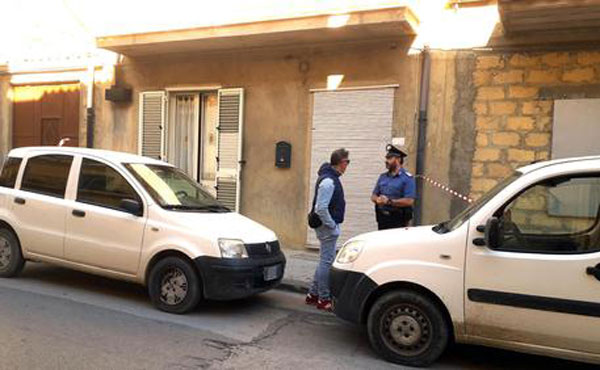 Barrafranca, tragedia familiare figlio uccide il padre e tenta il suicidio rimandendo ferito