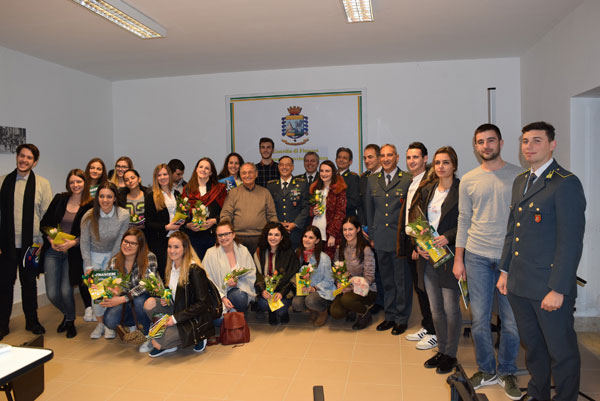 Delegazione di studenti della Bosnia – Erzegovina in visita al comando provinciale della Guardia di Finanza di Enna